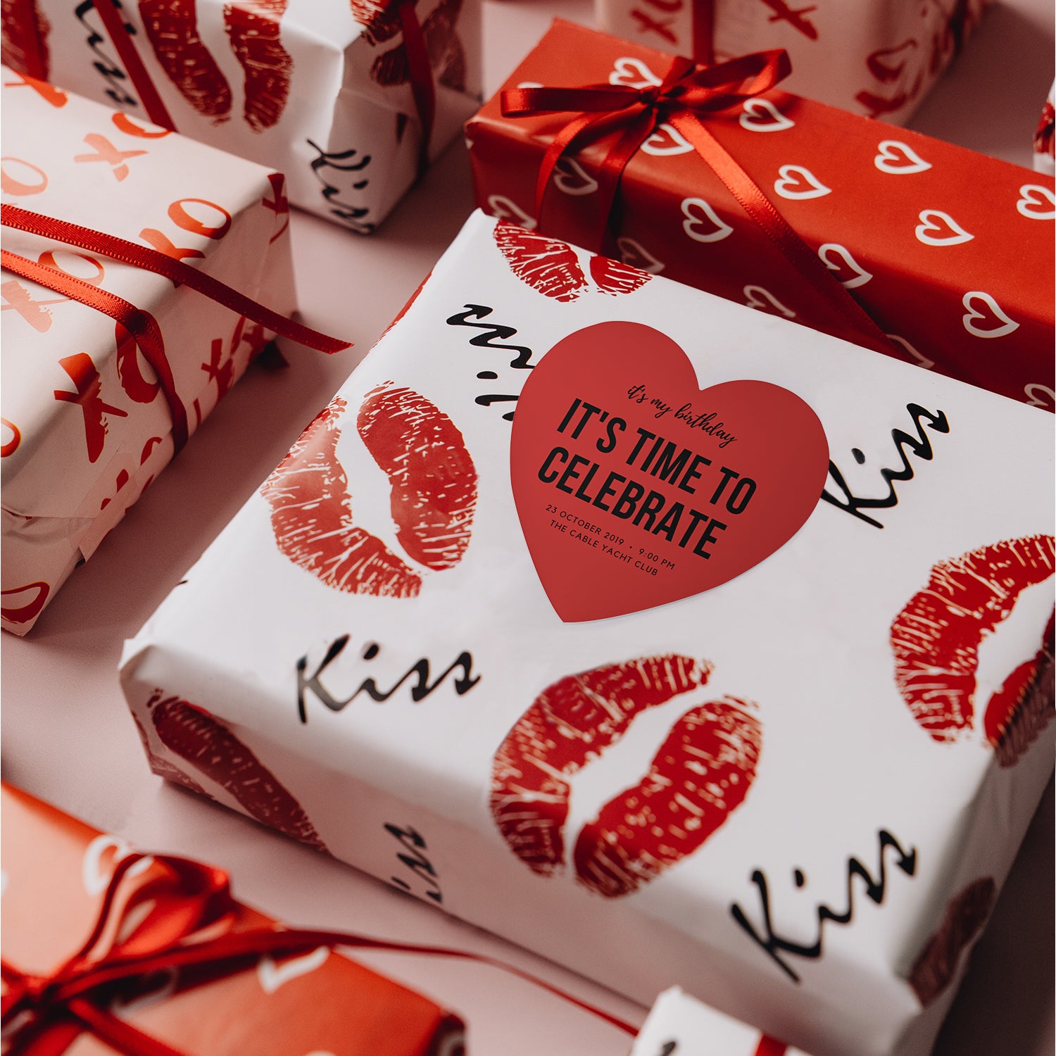 Happy Mothers Day Stickers Labels Mother's Day Gift Tag Stickers 1.5" Floral Mother's Day Labels Stickers 500PCS for Gift Wrap Envelope Seals Party Favor Holiday Present Card Boxes