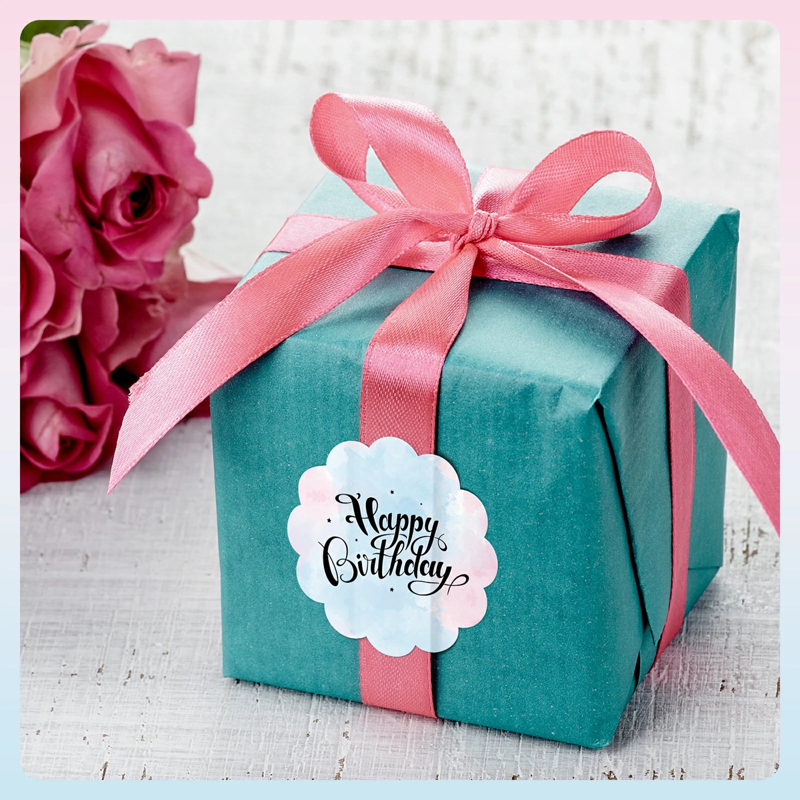 Flower-shaped labels are perfect for DIY printed stickers, making them an excellent choice for personalizing birthday gift boxes.