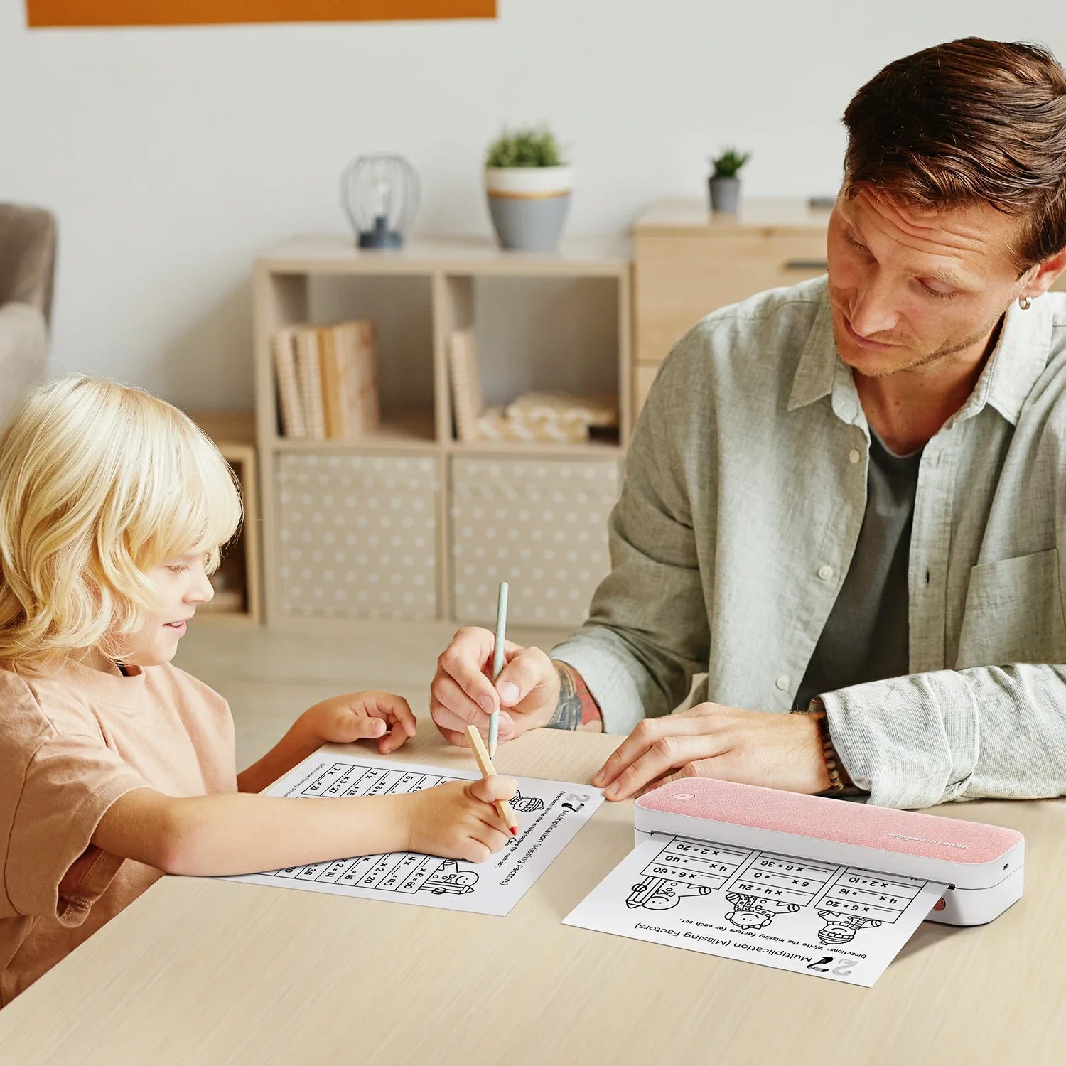 Parents can use the MUNBYN A4 printer to print test questions for their children.